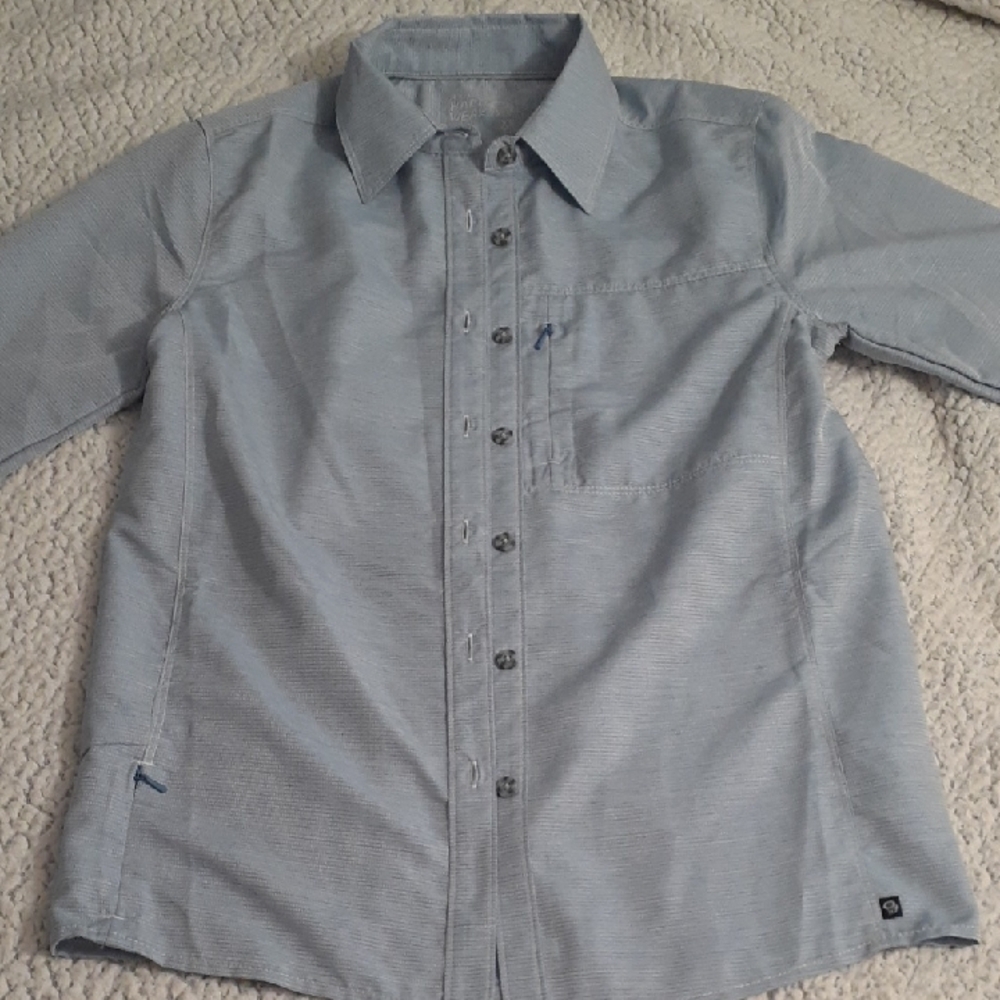 Women's Mountain Hardwear Blue Extra Small Button-Up Shirt For Hiking Or Camping